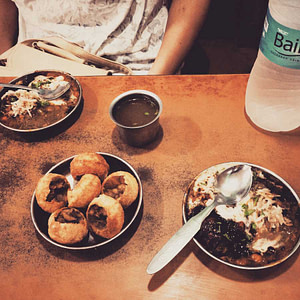 Street Food – Gol Gappa and Aaloo Tikki